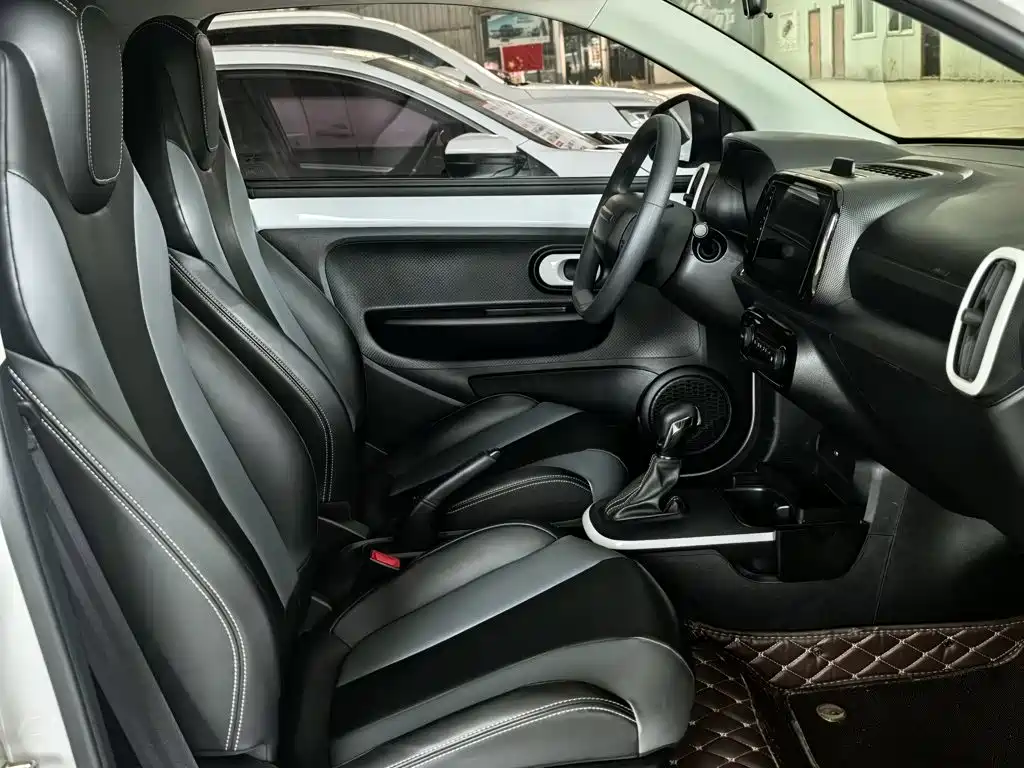 Roewe Clever 2022 311km
