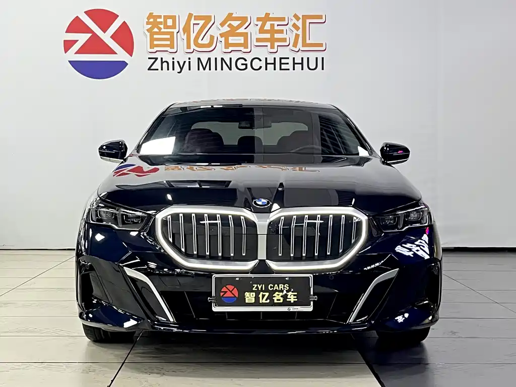 BMW 5 Series 5 2025 530Li Lead M Sport