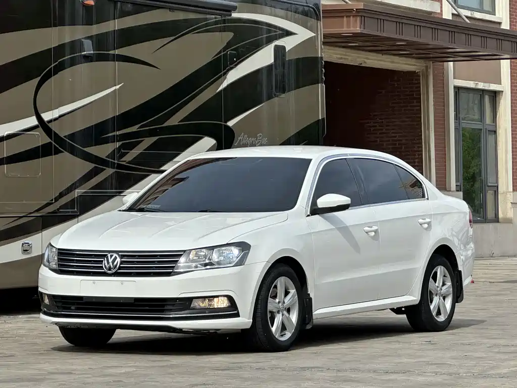 Купить Volkswagen Lavida