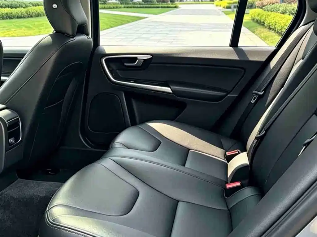 Volvo S60 — миниатюра 6