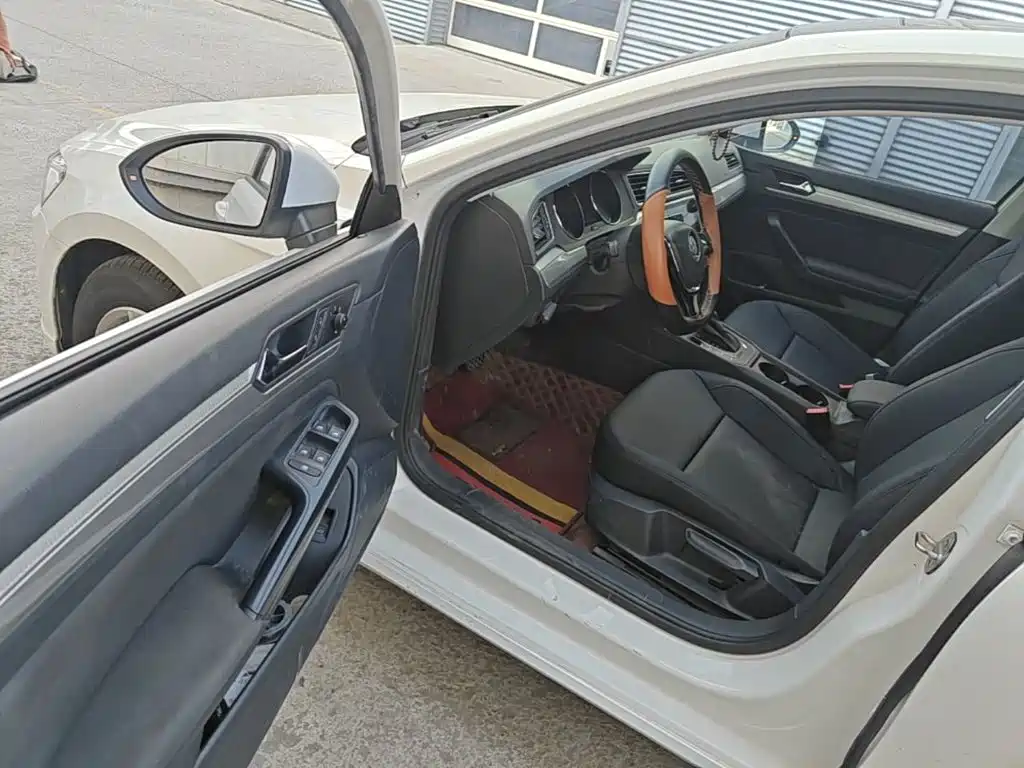 Volkswagen Lamando — миниатюра 16