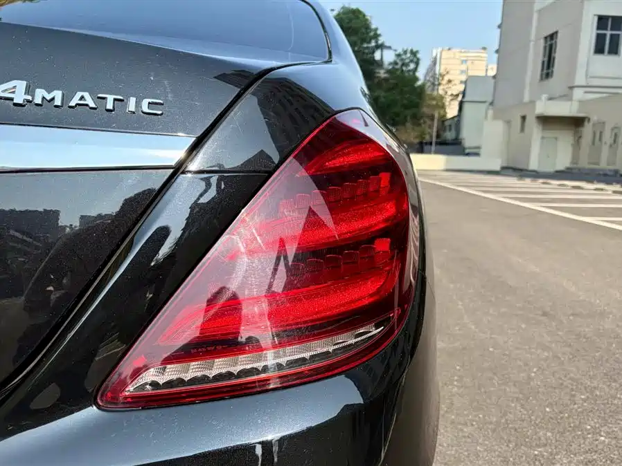 MERCEDES-BENZ S CLASS