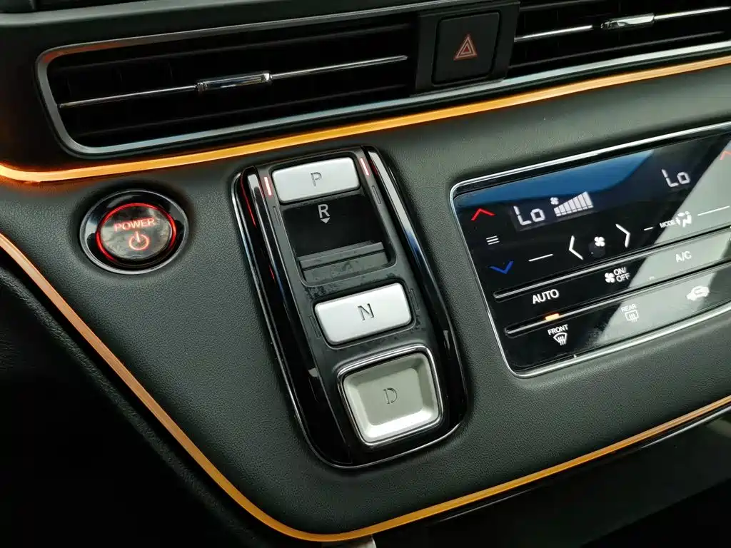 Honda Elysion — миниатюра 13