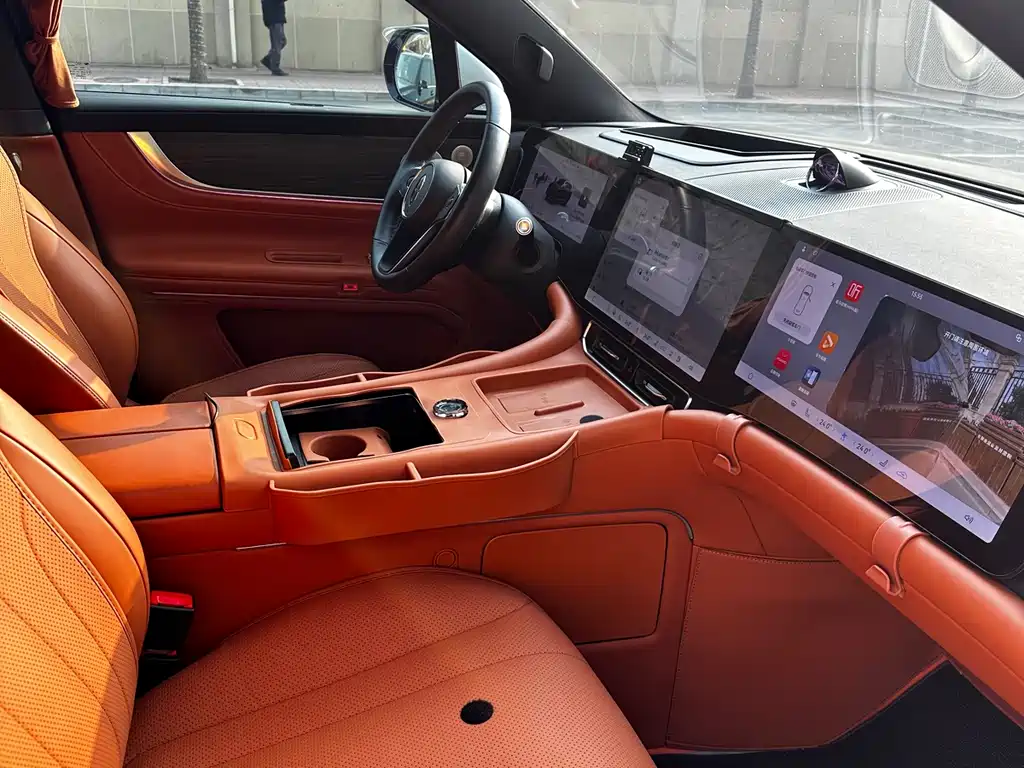 AITO ASK THE WORLD M9