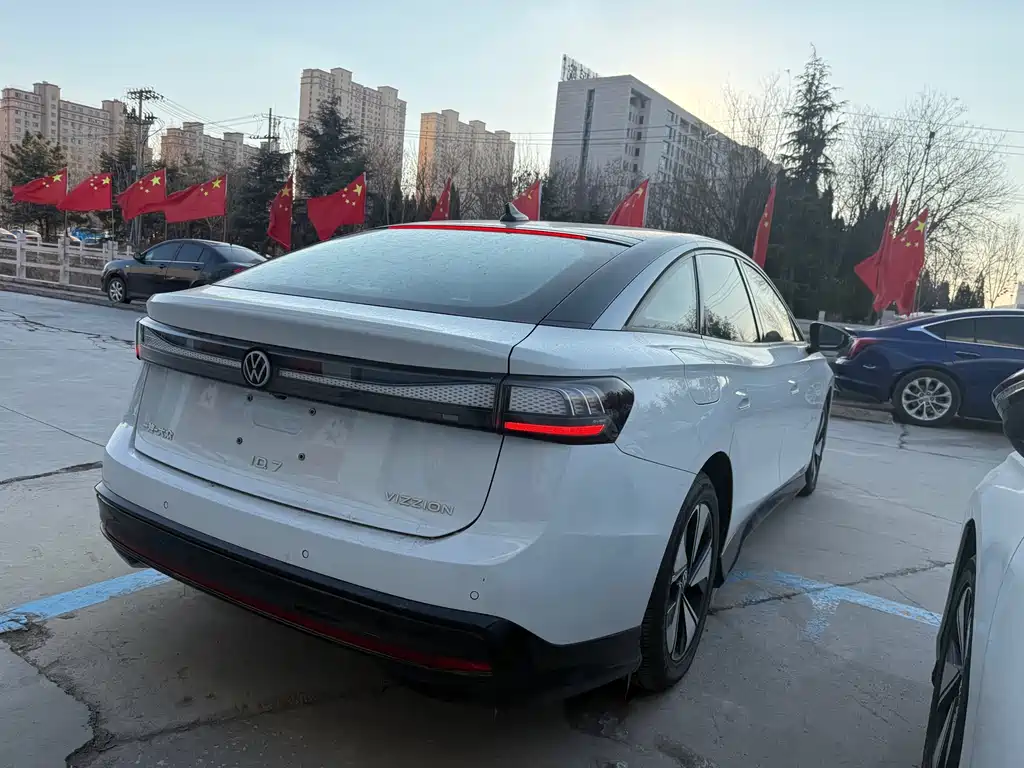 VOLKSWAGEN ID.7 VIZZION