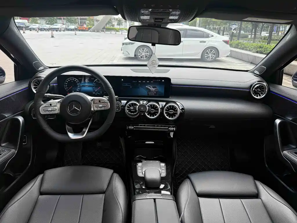 Mercedes-Benz A-Class A 2022 A 200 L Sport Fashion