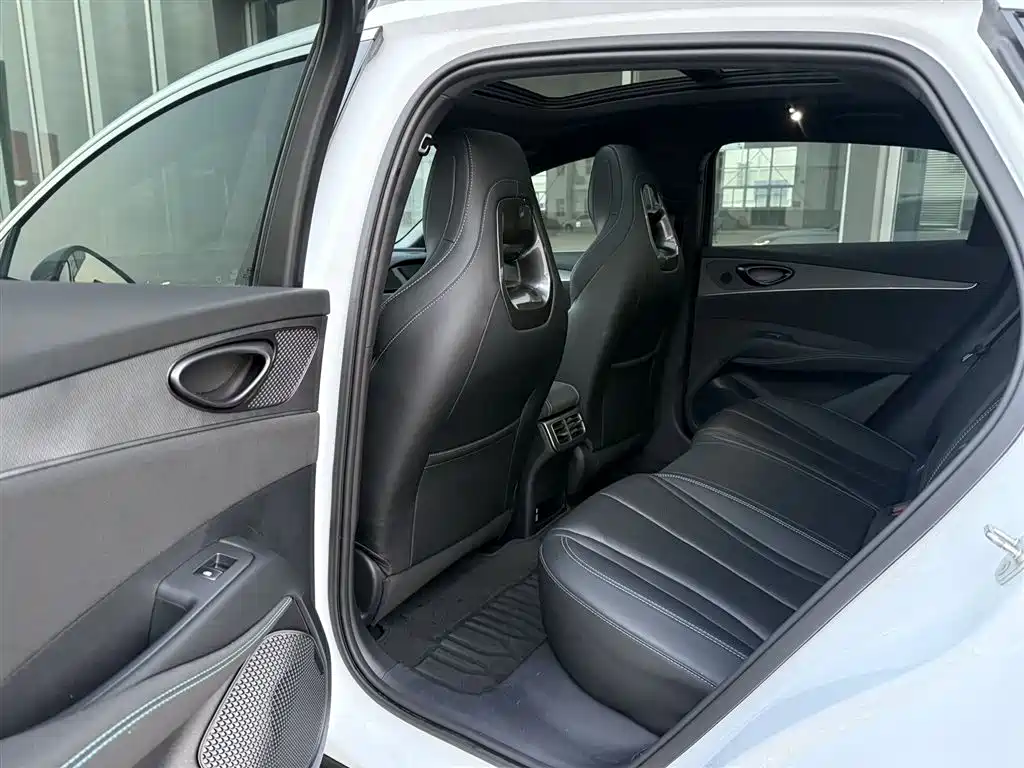 BYD SEAL 06 NEW ENERGY