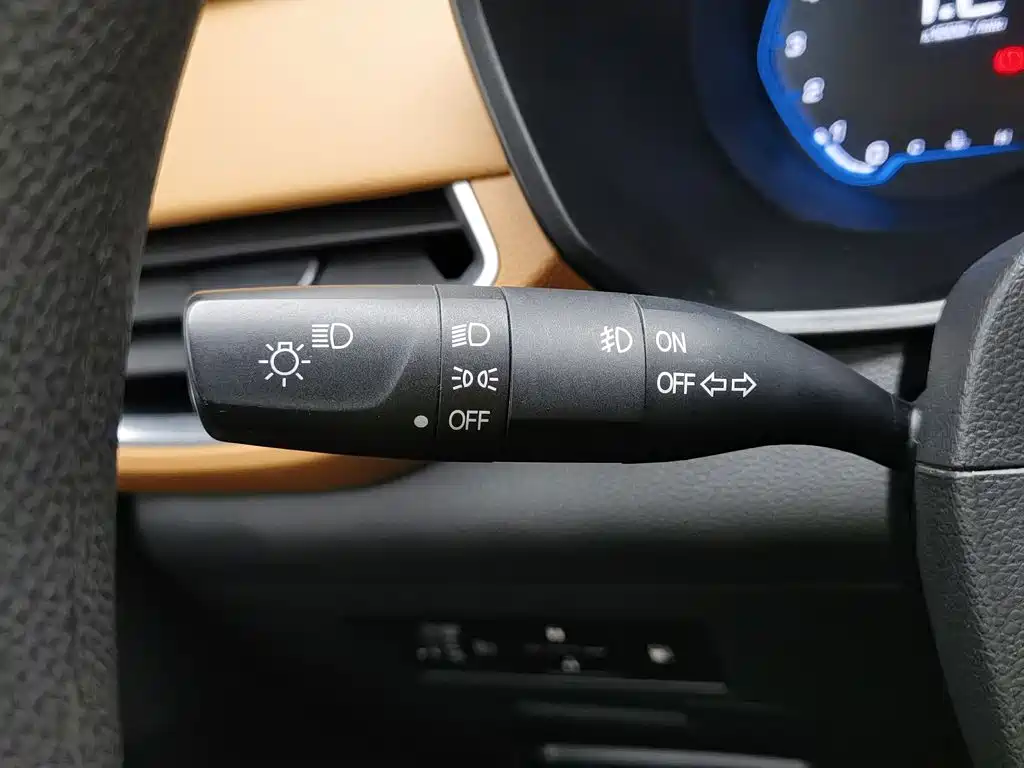 Wuling Hongguang S3 — миниатюра 21