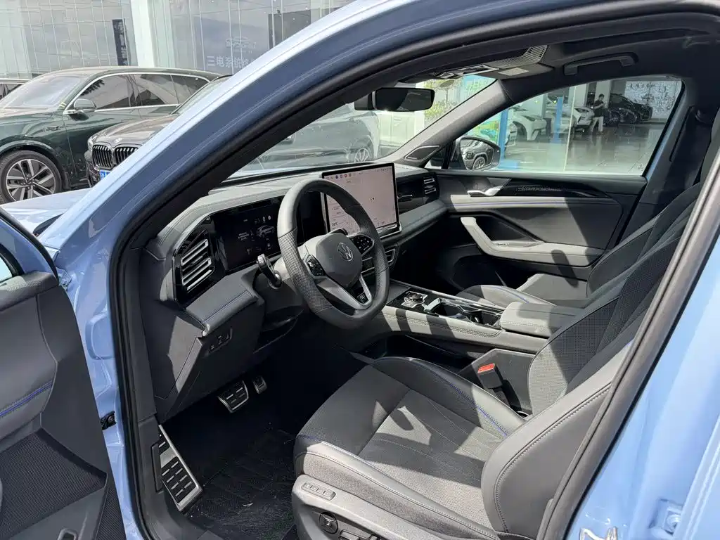 Volkswagen Tiguan L — миниатюра 3