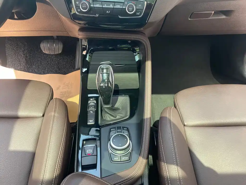 BMW X1 2021 xDrive25Li Premium