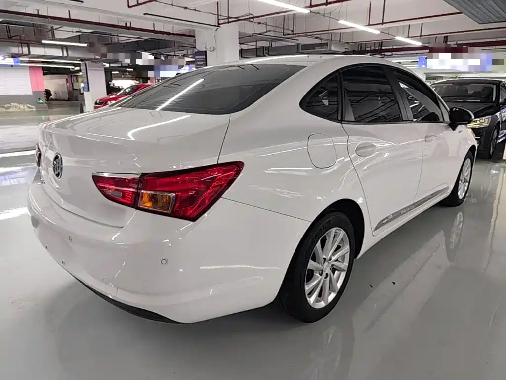 Buick Verano — миниатюра 7