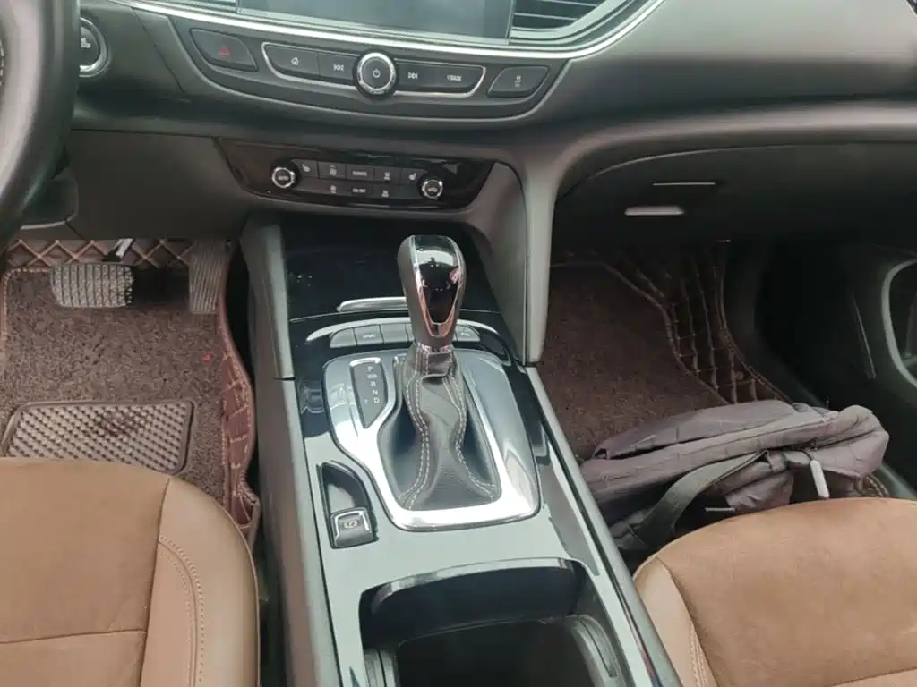 Buick Regal — миниатюра 14
