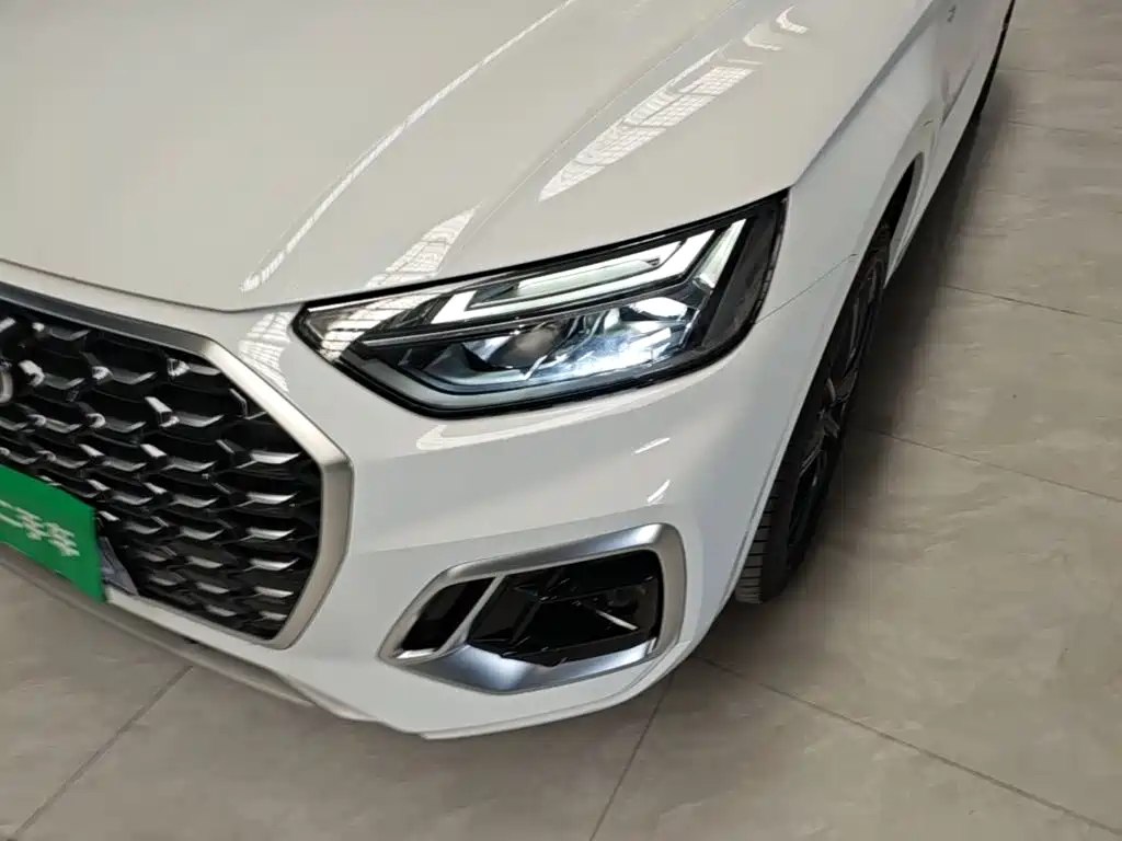 Audi Q5L Sportback — миниатюра 24