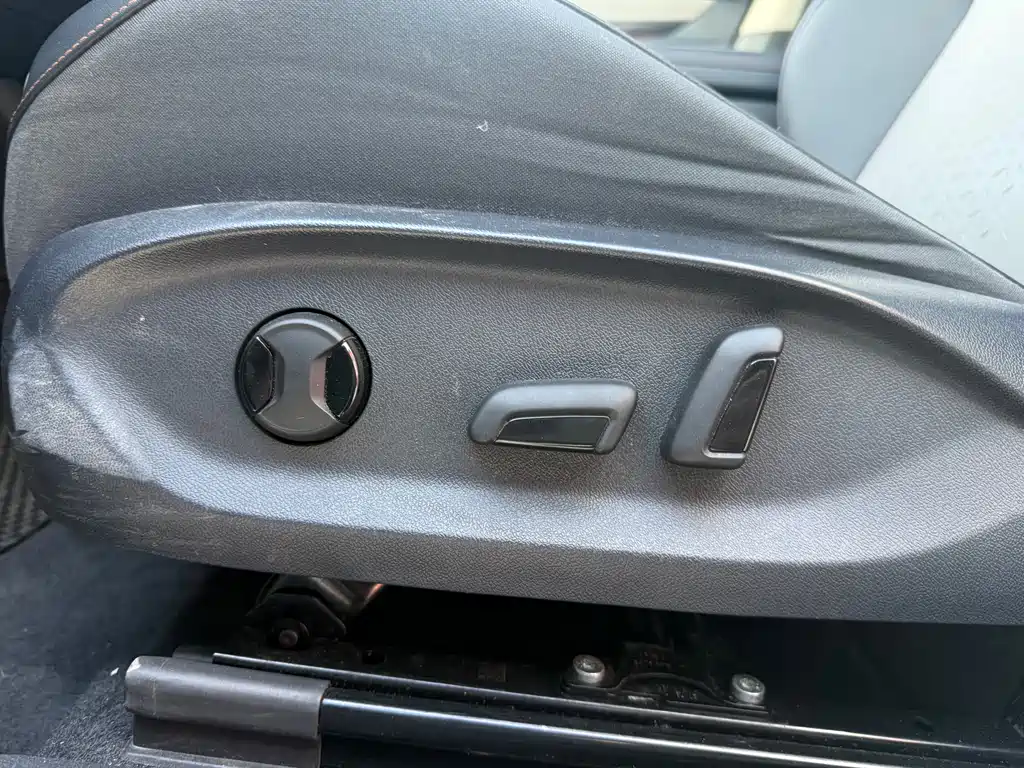 VOLKSWAGEN ID.7 VIZZION