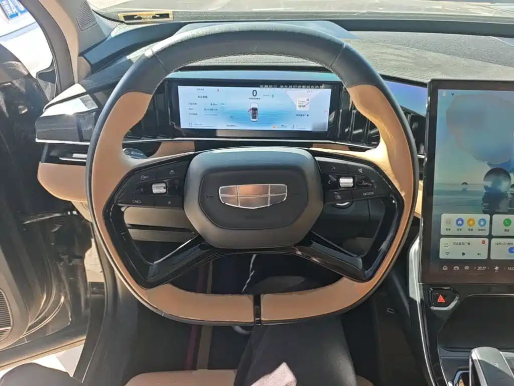 Geely Boyue L — миниатюра 11