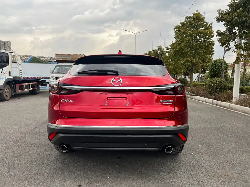 MAZDA CX 4