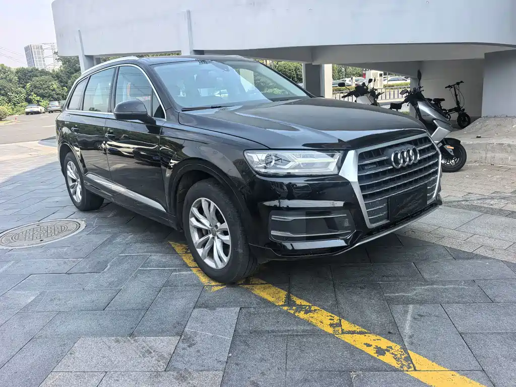Audi Q7 — миниатюра 3