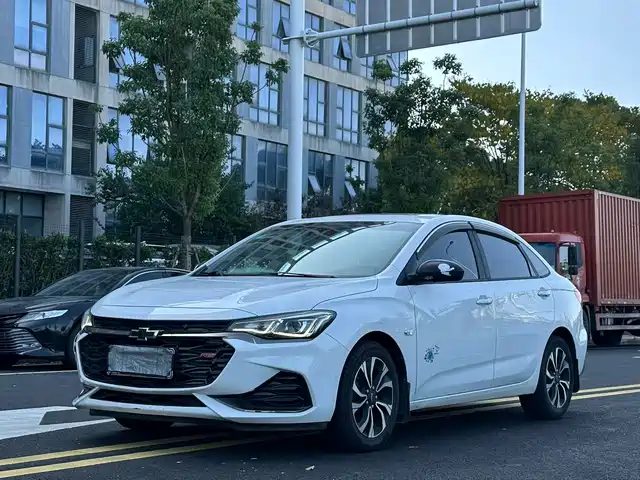 CHEVROLET CRUZE 2019