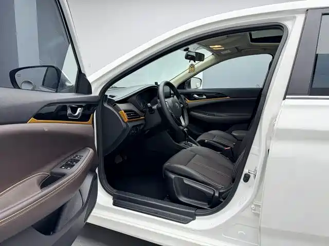Changan Eado DT — миниатюра 13