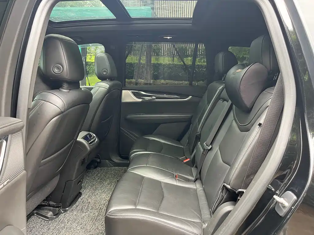 Cadillac XT6 2020 28T мест Lead