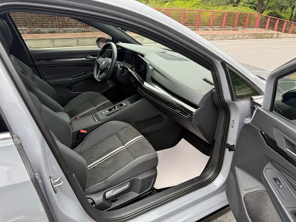 Volkswagen Golf 2021 280TSI DSG R-Line