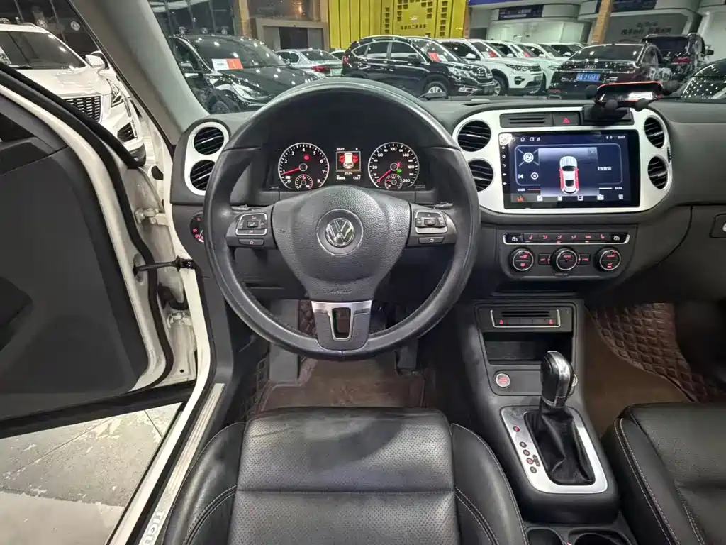 Volkswagen Tiguan — миниатюра 9