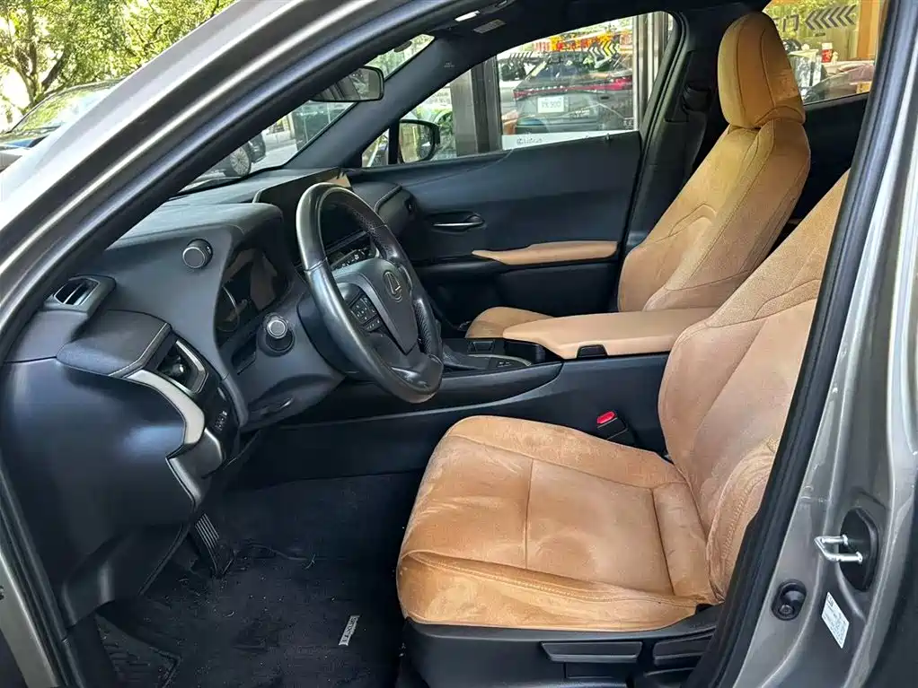 Lexus UX — миниатюра 4
