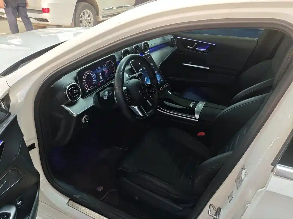 Mercedes-Benz C-Class — миниатюра 3
