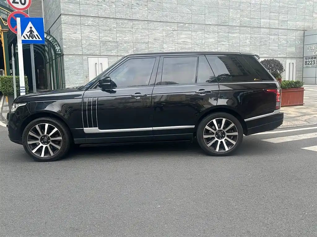 LAND ROVER RANGE ROVER