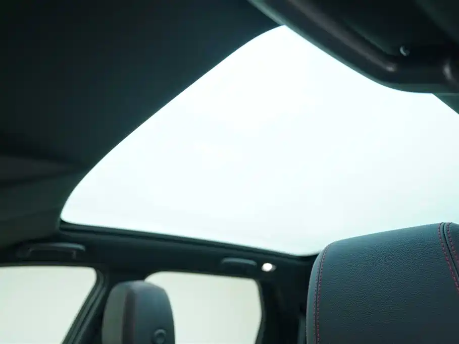 LAND ROVER DISCOVER SPORTS