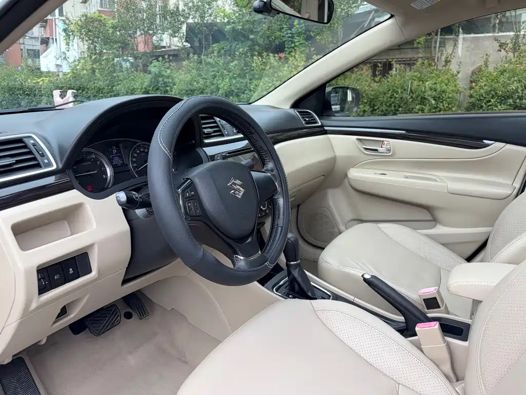 Suzuki Alivio — миниатюра 5
