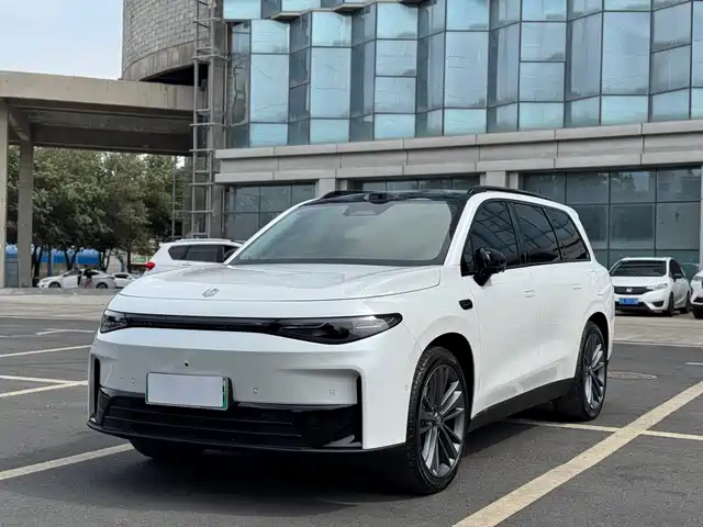 2025 Leapmotor C16