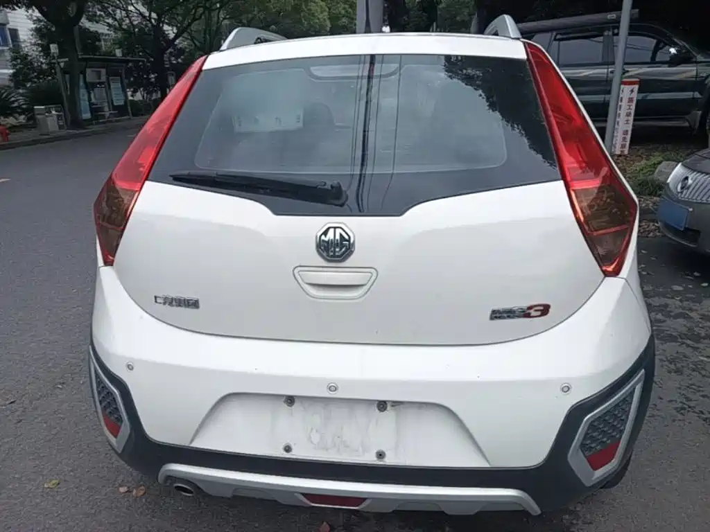 MG 3SW 2015 1.5L AMT Elite