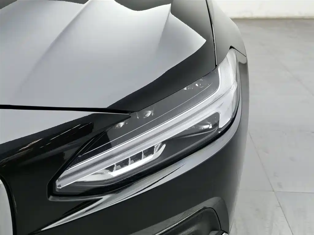 Volvo S90 2021 B5 Luxury