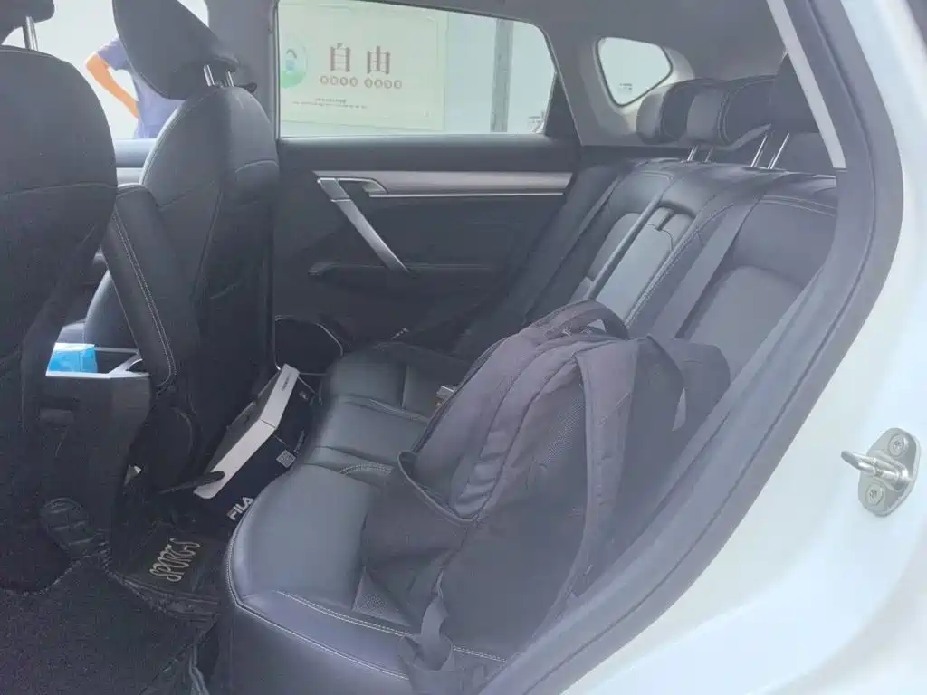 Geely Binyue — миниатюра 18
