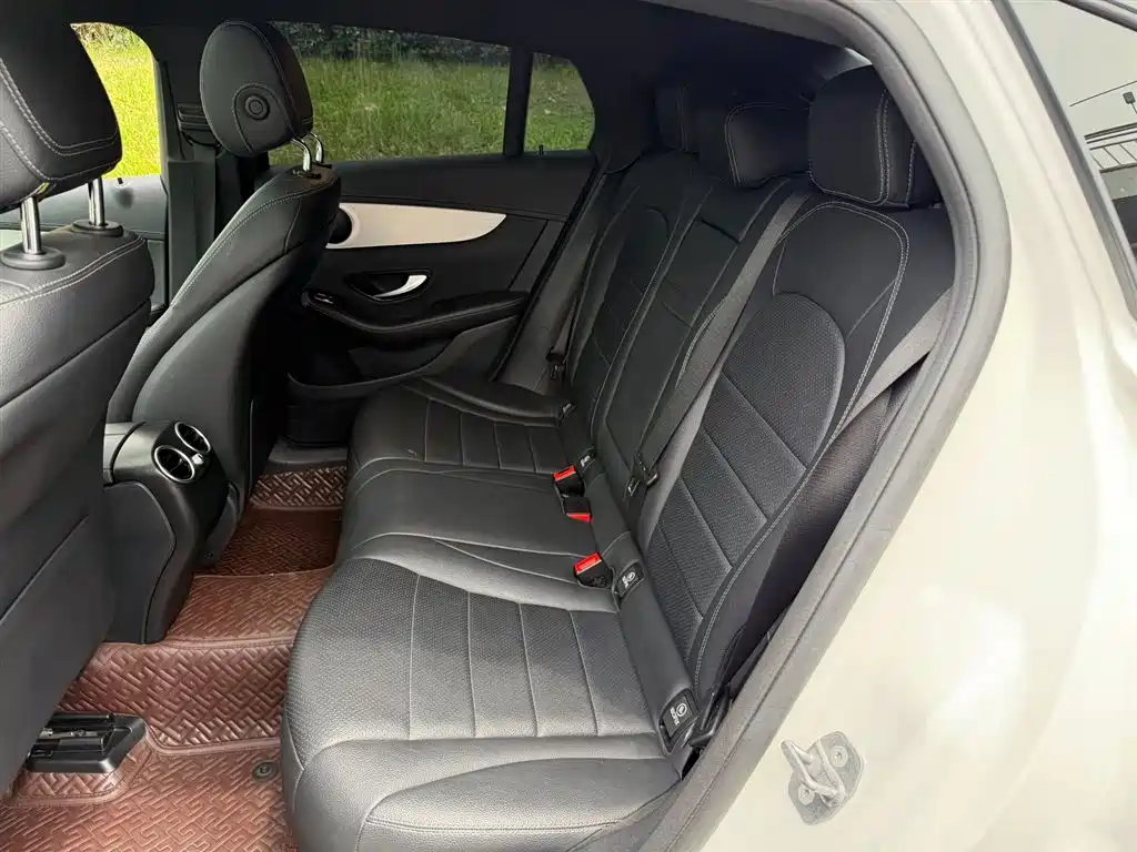 Mercedes-Benz GLC 2020 GLC 260 4MATIC SUV