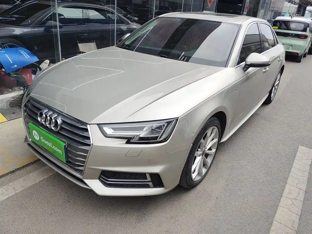 Audi A4L 2018