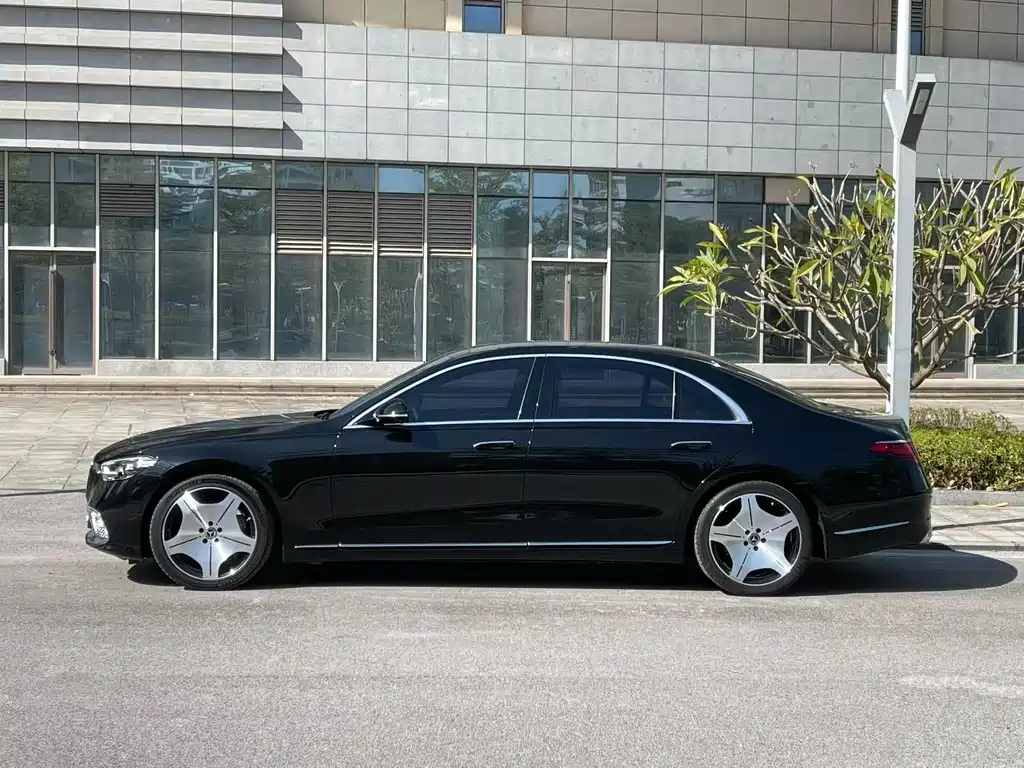 MERCEDES-BENZ S CLASS
