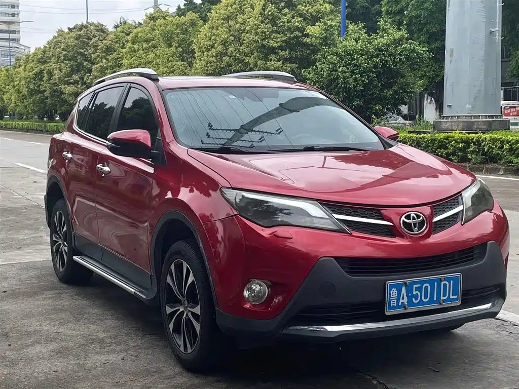 Toyota RAV4 2013 2.5L AT Luxury