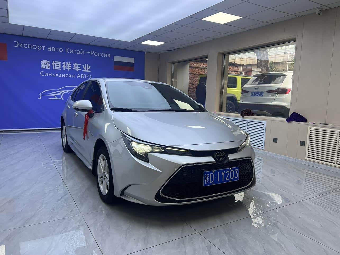 Toyota Levin 1.2 л 2023 г. Серебристо-серый, пробег 44000 км