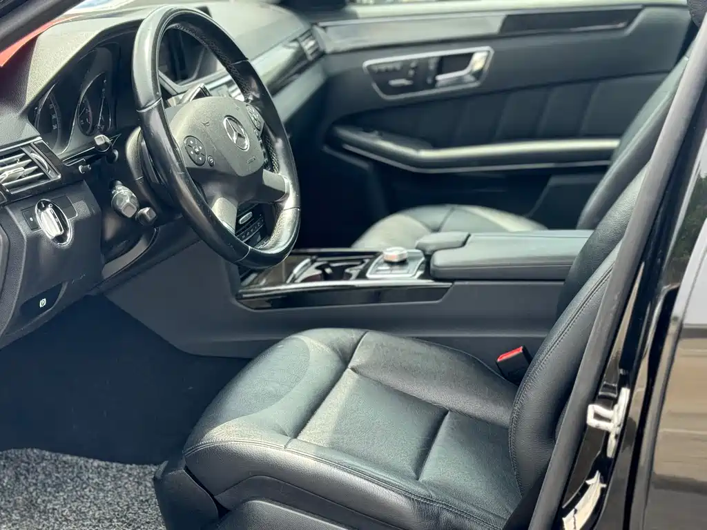 Mercedes-Benz E-Class E 2010 E 300 Luxury