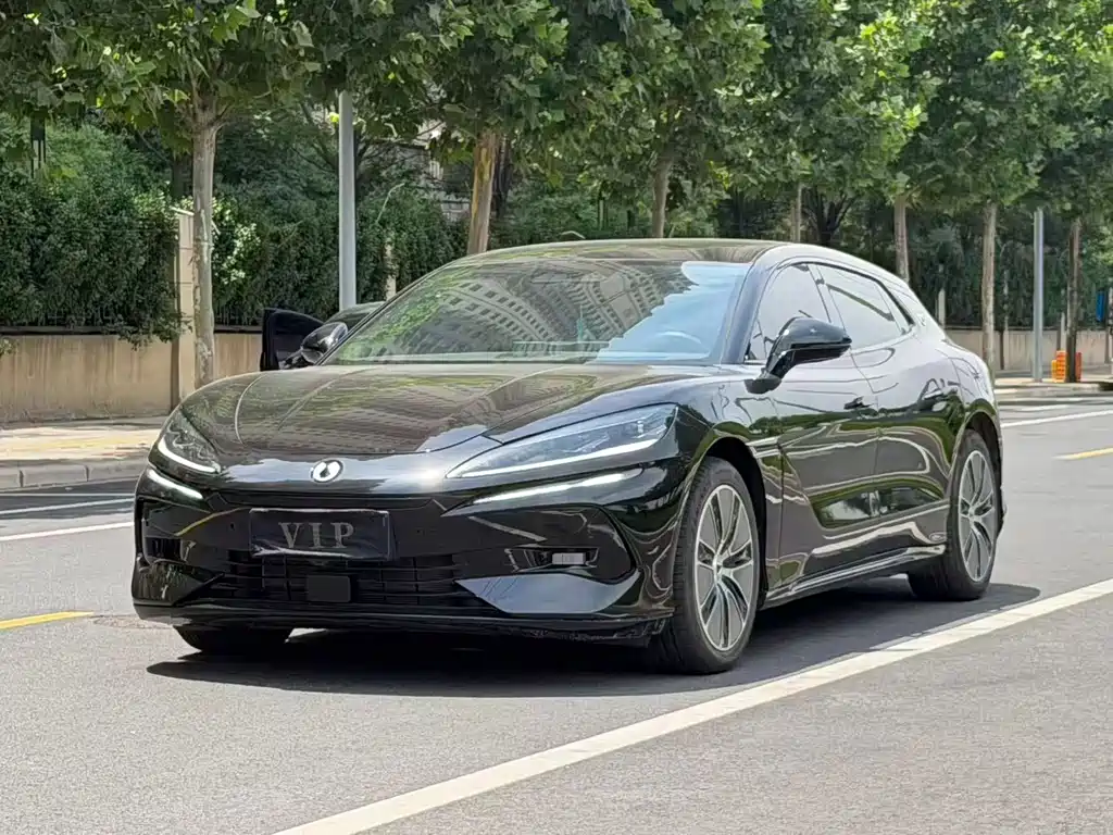 Denza Denza Z9GT — миниатюра 3