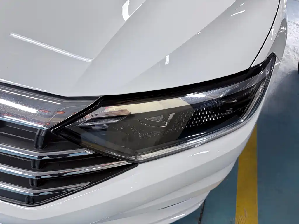 Volkswagen Sagitar — миниатюра 3