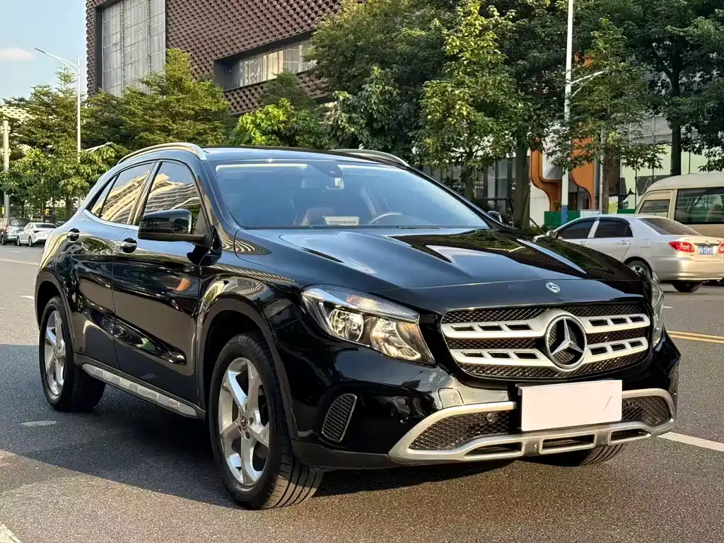 Mercedes-Benz GLA — миниатюра 3
