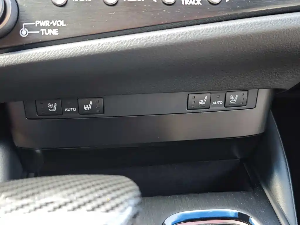 Lexus ES 2022 300h Premium