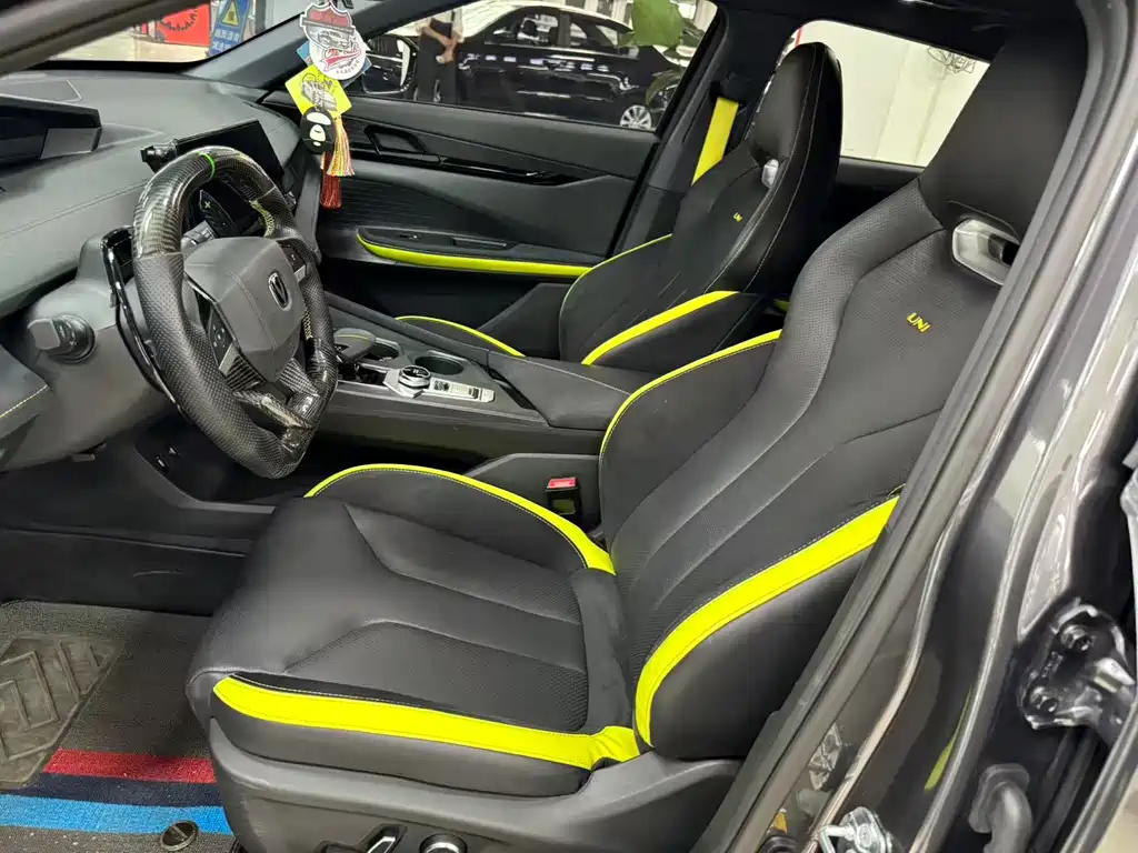 Changan UNI-V 2024 1.5T Luxury