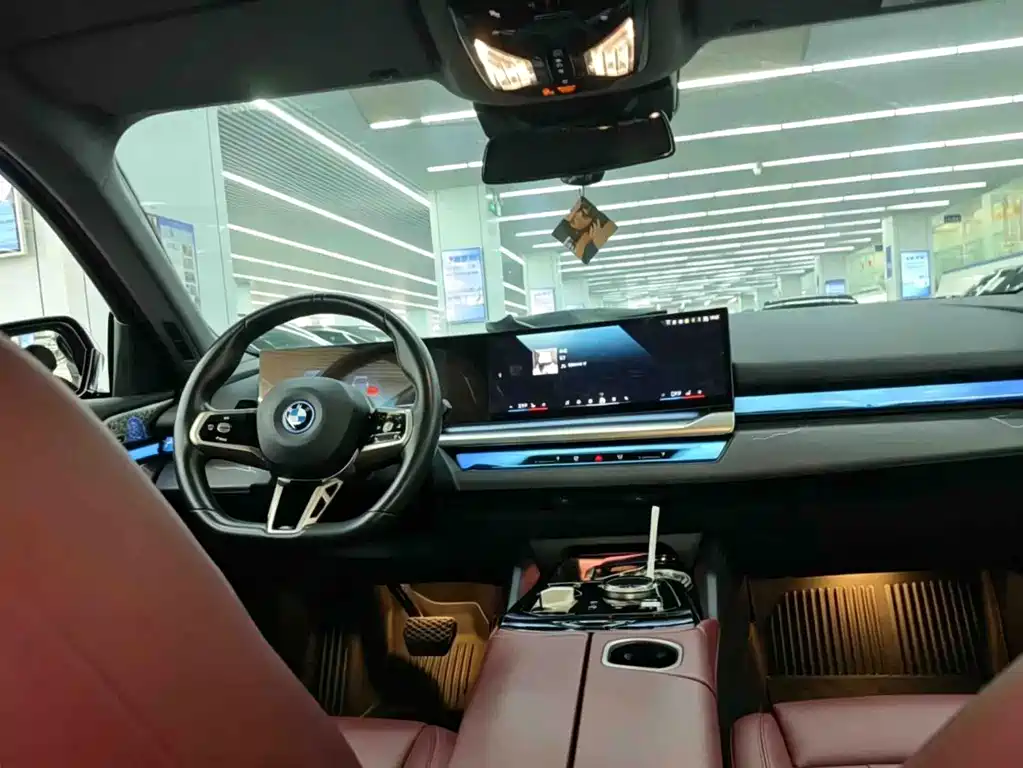 BMW i5 — миниатюра 3