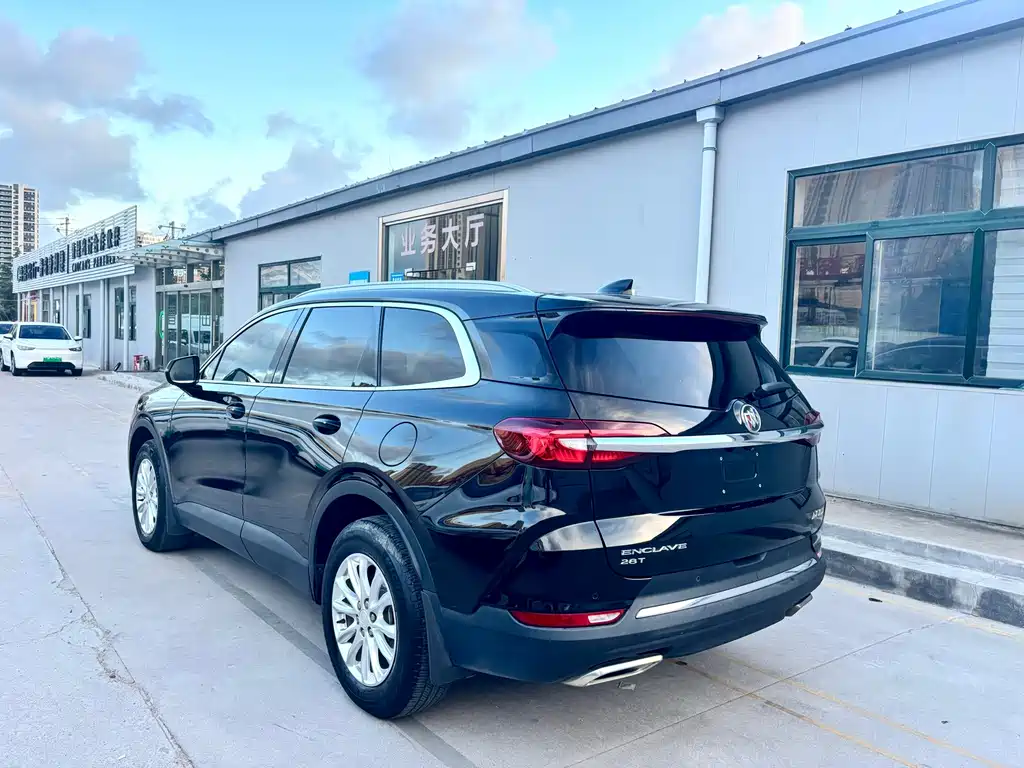 Buick Enclave — миниатюра 5