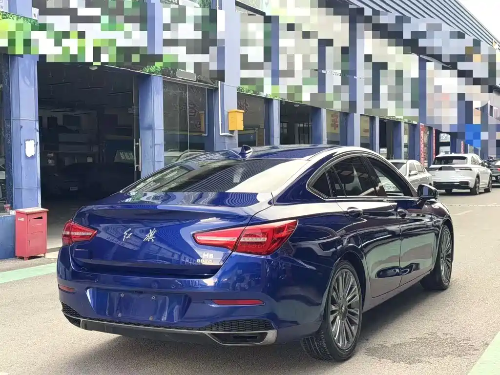 Hongqi Hongqi H5 — миниатюра 8