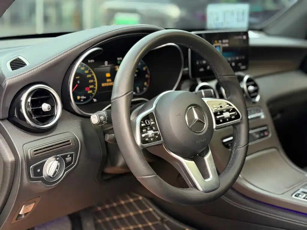 MERCEDES-BENZ GLC COUPE